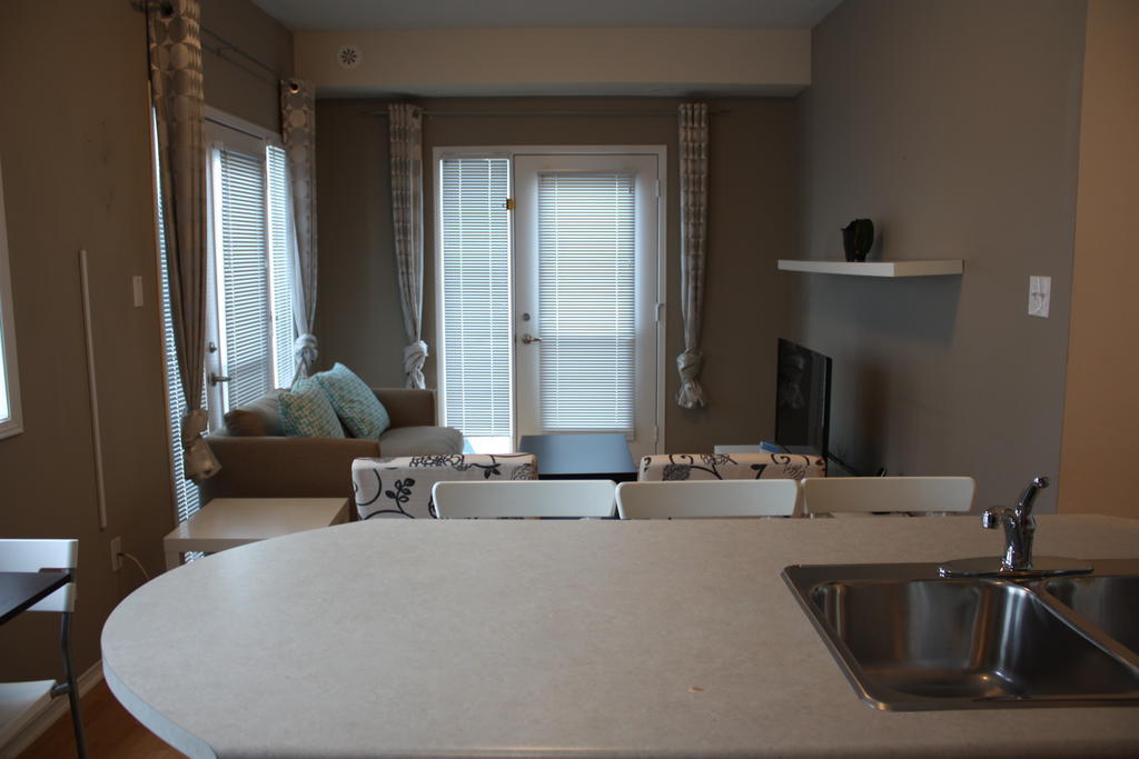 Accurate Plus Furnished Apartment- Brickstone Mews Mississauga Habitación foto